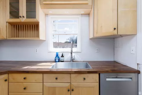 Kitchen - 295 N State St, Scipio, UT 84656 photo 6 of 6