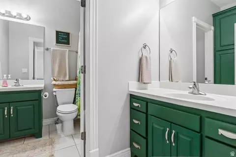 Bath - 1198 E 1200 N, Orem, UT 84097 photo 4 of 7
