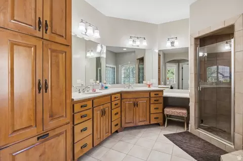 Bath - 1198 E 1200 N, Orem, UT 84097 photo 2 of 7