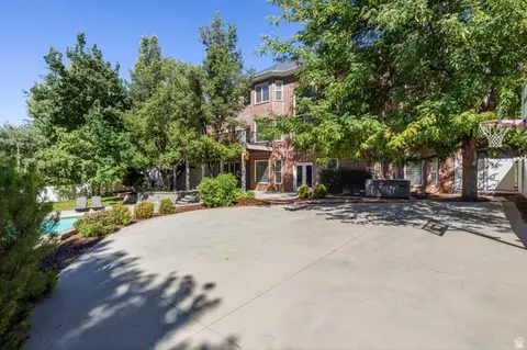 Exterior - 1198 E 1200 N, Orem, UT 84097 photo 11 of 14