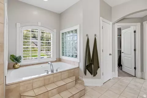 Bath - 1198 E 1200 N, Orem, UT 84097 photo 3 of 7