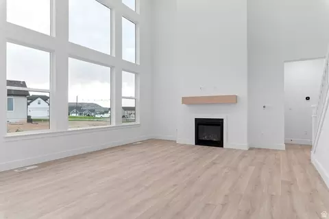 Living - 17 E Carson Way, Salem, UT 84653 photo 3 of 3