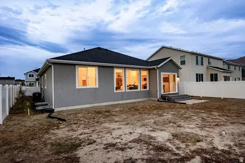 Exterior - 1636 E Groundhog Ln, Eagle Mountain, UT 84005 photo 3 of 4