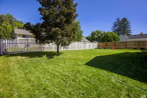Exterior - 40 Canyon Cv, Logan, UT 84321 photo 3 of 5