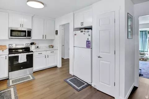 Kitchen - 40 Canyon Cv, Logan, UT 84321 photo 2 of 4