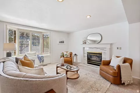 Living - 958 E Tritoma Ave, Sandy, UT 84094 photo 5 of 6