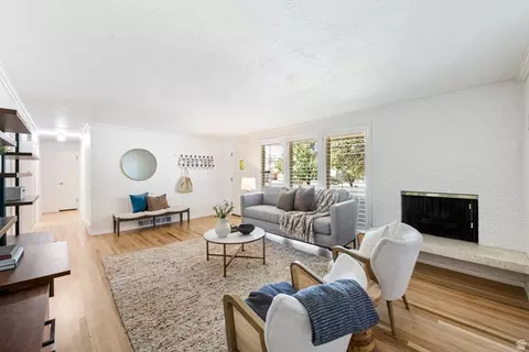 Living - 958 E Tritoma Ave, Sandy, UT 84094 photo 1 of 6