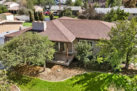 View/Area - 958 E Tritoma Ave, Sandy, UT 84094 photo 8 of 8