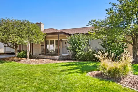 Exterior - 958 E Tritoma Ave, Sandy, UT 84094 photo 9 of 10