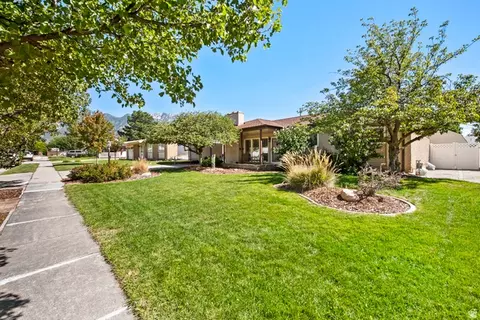 Exterior - 958 E Tritoma Ave, Sandy, UT 84094 photo 10 of 10