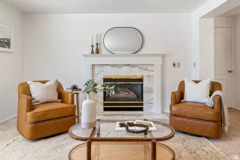 Living - 958 E Tritoma Ave, Sandy, UT 84094 photo 4 of 6