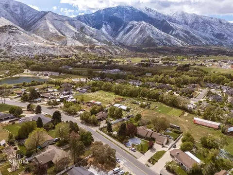 View/Area - 2672 E Canyon Rd, Springville, UT 84663 photo 2 of 15