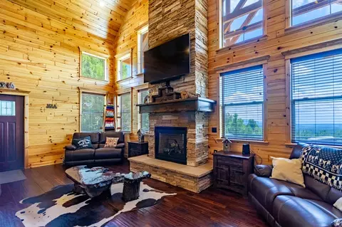 Living - 2450 E Oak Tree Dr #1, Virgin, UT 84779 photo 2 of 6