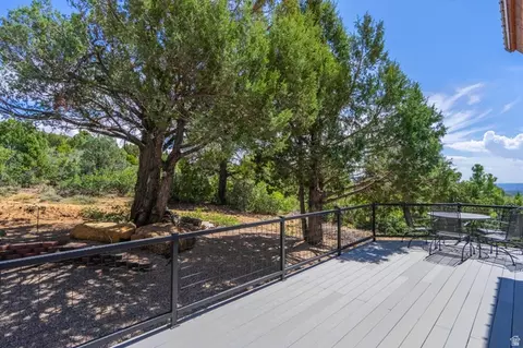 Exterior - 2450 E Oak Tree Dr #1, Virgin, UT 84779 photo 4 of 24