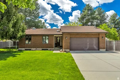 1498 E Mount Manor Cir, Cottonwood Heights, UT 84121