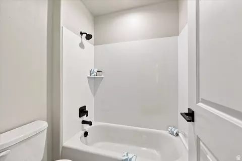 Bath - 754 W 400 N, Mapleton, UT 84664 photo 19 of 19