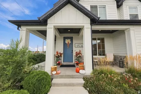 Exterior - 754 W 400 N, Mapleton, UT 84664 photo 2 of 14