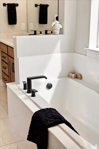 Bath - 754 W 400 N, Mapleton, UT 84664 photo 4 of 19