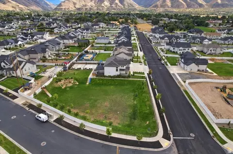 View/Area - 754 W 400 N, Mapleton, UT 84664 photo 4 of 5