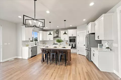 Kitchen - 754 W 400 N, Mapleton, UT 84664 photo 1 of 9