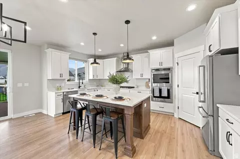Kitchen - 754 W 400 N, Mapleton, UT 84664 photo 2 of 9