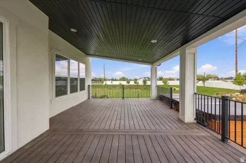 Exterior - 754 W 400 N, Mapleton, UT 84664 photo 6 of 14