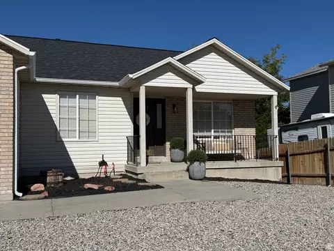 6437 S High Bluff Dr W, Salt Lake City, UT 84118