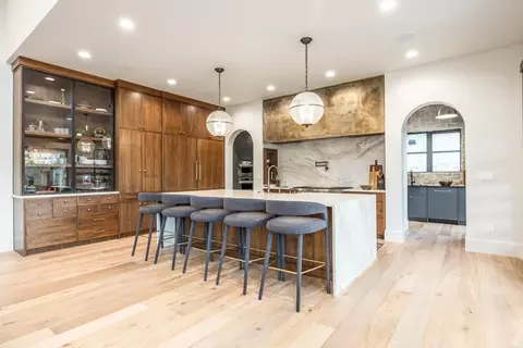 Kitchen - 10188 S Dimple Dell Ln E, Sandy, UT 84092 photo 1 of 6