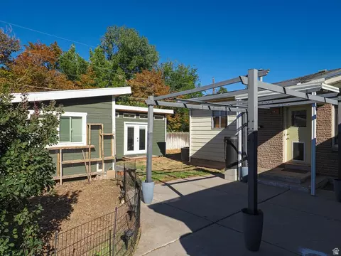 Exterior - 4028 S 1400 E, Millcreek, UT 84124 photo 13 of 13