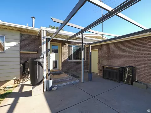 Exterior - 4028 S 1400 E, Millcreek, UT 84124 photo 10 of 13