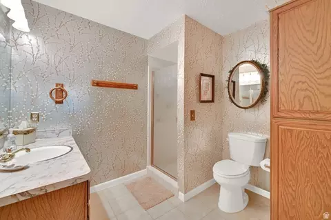 Bath - 5494 S 250 E, Ogden, UT 84405 photo 1 of 4