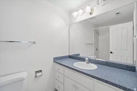 Bath - 512 E 90 N, Orem, UT 84097 photo 5 of 5