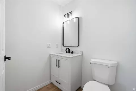 Bath - 512 E 90 N, Orem, UT 84097 photo 1 of 5