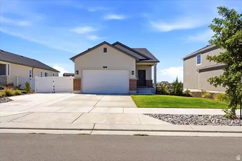 Exterior - 1788 E Duckwater Peak, Eagle Mountain, UT 84005 photo 3 of 9