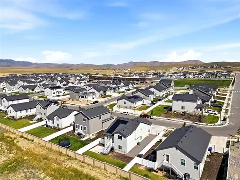 View/Area - 1788 E Duckwater Peak, Eagle Mountain, UT 84005 photo 4 of 4
