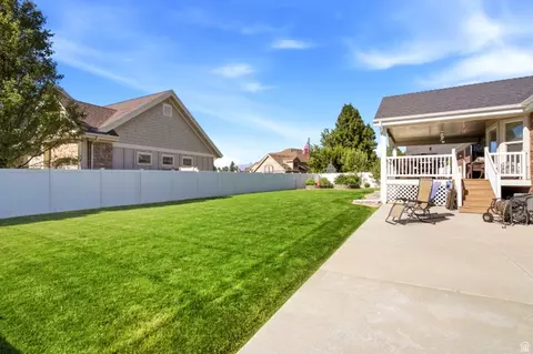 Exterior - 5945 S 1050 E, South Ogden, UT 84405 photo 8 of 9