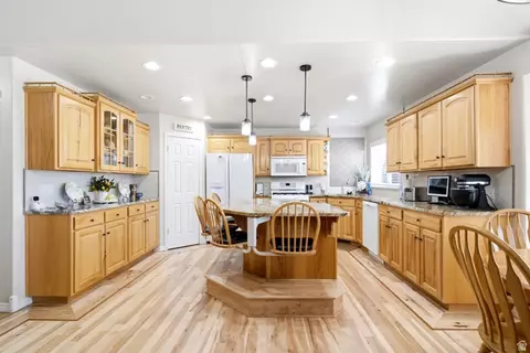 Kitchen - 5945 S 1050 E, South Ogden, UT 84405 photo 3 of 5