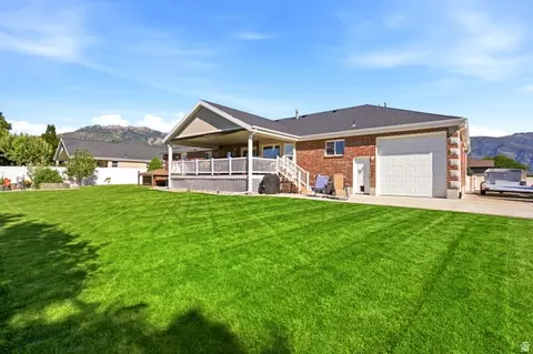Exterior - 5945 S 1050 E, South Ogden, UT 84405 photo 6 of 9