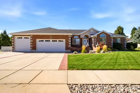 Exterior - 5945 S 1050 E, South Ogden, UT 84405 photo 2 of 9