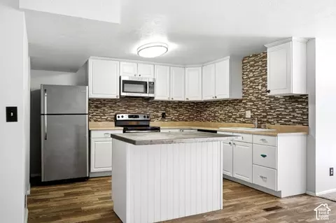 Kitchen - 2762 E 6425 S, Uintah, UT 84403 photo 6 of 6