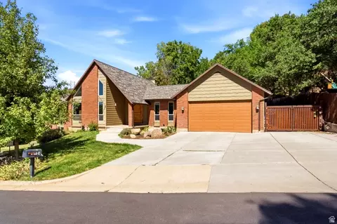 2762 E 6425 S, Uintah, UT 84403