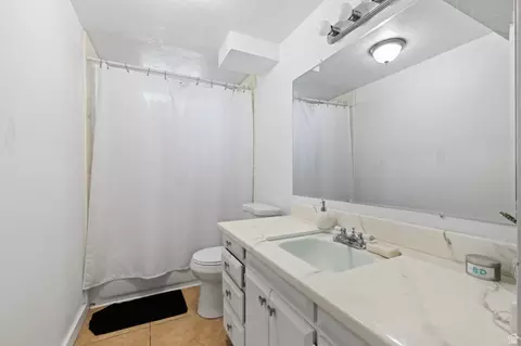 Bath - 608 S 520 W, Orem, UT 84058 photo 4 of 4