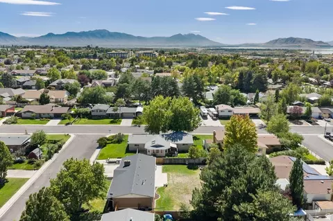 View/Area - 608 S 520 W, Orem, UT 84058 photo 3 of 11