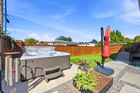 Exterior - 3272 S 2000 E, Millcreek, UT 84109 photo 12 of 20