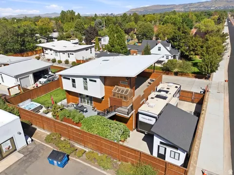 View/Area - 3272 S 2000 E, Millcreek, UT 84109 photo 1 of 2