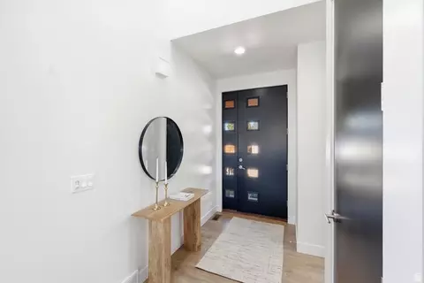 Entry Way - 3272 S 2000 E, Millcreek, UT 84109 photo 1 of 4