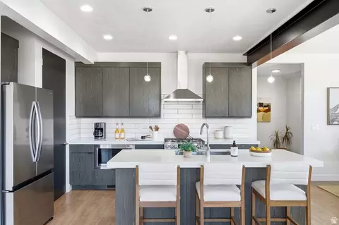Kitchen - 3272 S 2000 E, Millcreek, UT 84109 photo 2 of 4