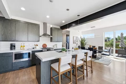 Kitchen - 3272 S 2000 E, Millcreek, UT 84109 photo 3 of 4