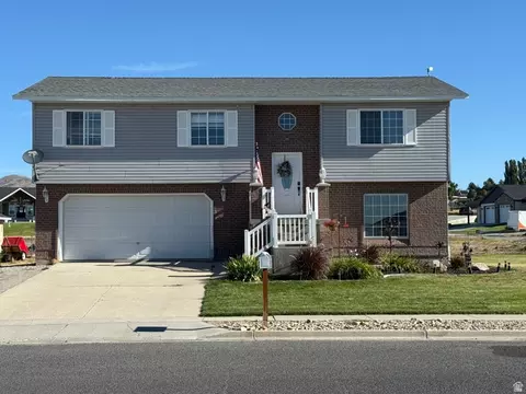 715 S Hillcrest Loop, Malad City, ID 83252