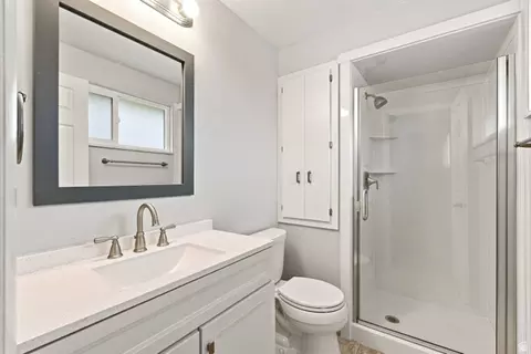 Bath - 29 E 1700 N, Orem, UT 84057 photo 2 of 3